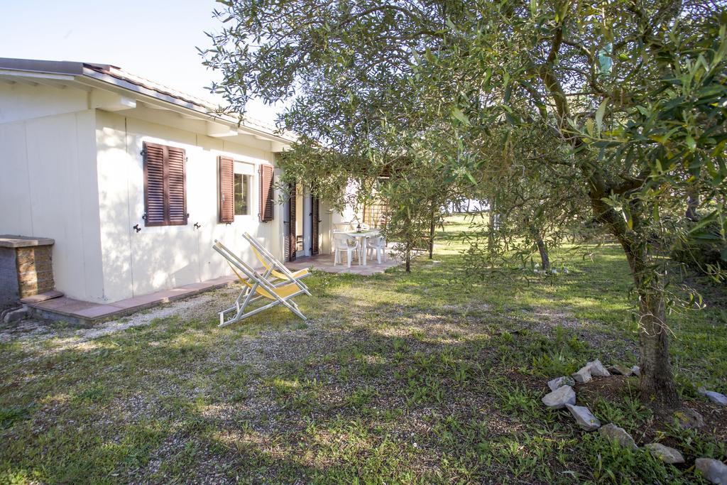 Villa Conti Residence Lacona Exterior photo