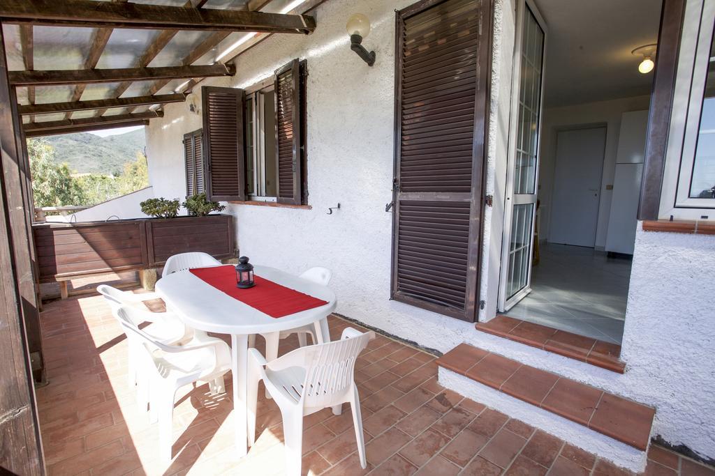 Villa Conti Residence Lacona Exterior photo